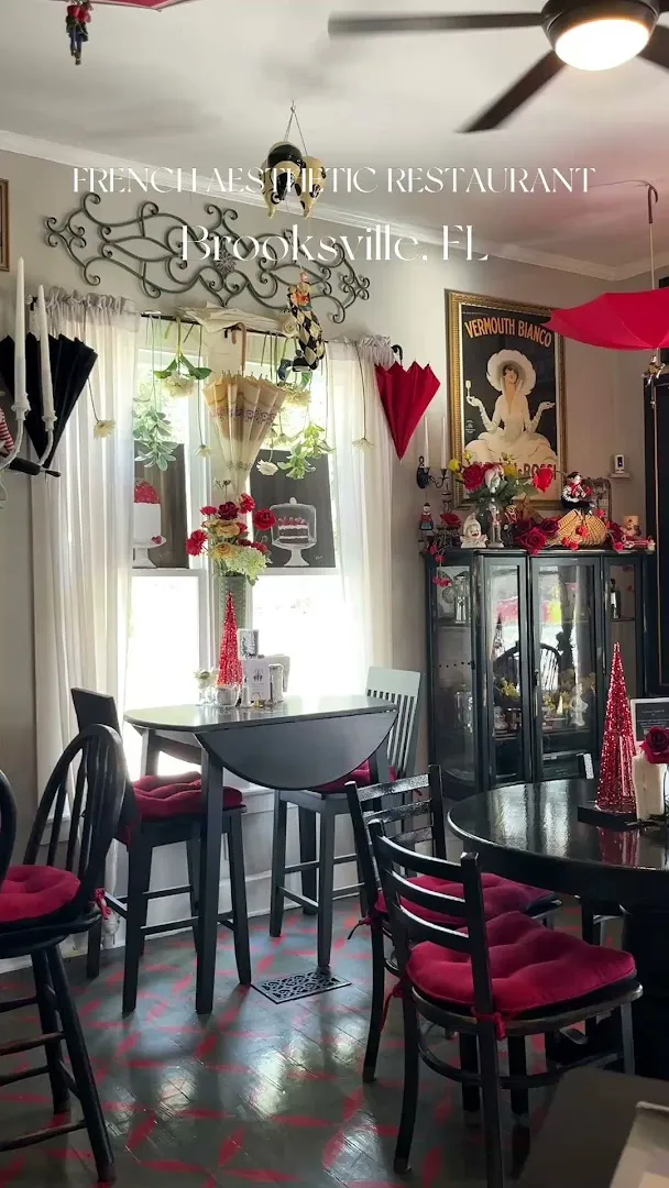 The Lazy Maid Creperie